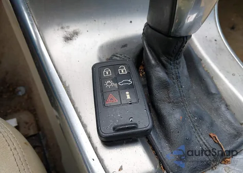 2013 Volvo Xc60 3.2 Premier из США, поврежденный, VIN YV4952DL2D2421122